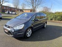 Begagnad Ford S-MAX Titanium 2014 Grå Minibuss