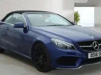 Begagnad Mercedes E220 AMG line 2016 Blå Cab