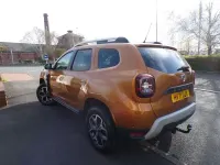 Begagnad Dacia Duster Prestige 90 HK (66 kW) 2021 Orange SUV