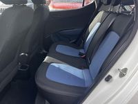 Used Hyundai i10 SE 67 HP (49 kW) 2016 White Hatchback