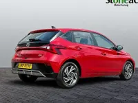 Used Hyundai i20 Advanced 101 HP (74 kW) 2024 Red Hatchback
