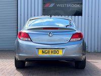 Second-hand Vauxhall Insignia SRi 2011 Argintiu Hatchback