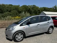 Used Honda Jazz S 90 HP (66 kW) 2010 Silver Hatchback