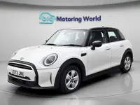 Used Mini Cooper Classic 136 HP (100 kW) 2022 White Hatchback