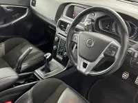 Used Volvo V40 R-Design 150 HP (110 kW) 2018 White Hatchback