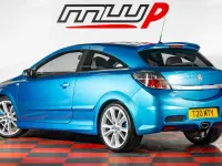 Used Vauxhall Astra 240 HP (176 kW) 2007 Blue Hatchback