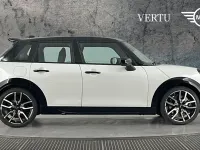 Used Mini Cooper Hatch 154 HP (113 kW) 2024 White Hatchback