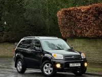 Used Toyota RAV4 147 HP (108 kW) 2005 Black SUV