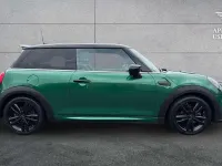 Used Mini Cooper Hatch 134 HP (98 kW) 2021 Green Hatchback