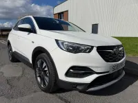 Used Vauxhall Grandland X S 130 HP (95 kW) 2018 White SUV