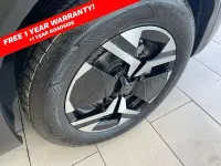 Neu Peugeot 2008 Allure 100 PS (73 kW) 2026 Schwarz SUV