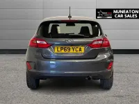 Usado Ford Fiesta Titanium 125 HP (91 kW) 2020 Cinzento Citadino