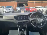 Used VW Polo SE 94 HP (69 kW) 2019 Red Hatchback