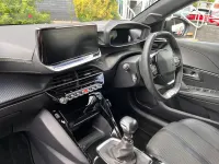 Used Peugeot 208 GT 99 HP (72 kW) 2023 Yellow Hatchback