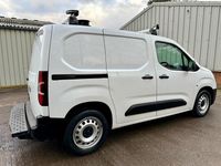 Used Vauxhall Combo Edition 100 HP (73 kW) 2019 White Van