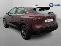 Used Nissan Qashqai Acenta Premium 158 HP (116 kW) 2022 Red SUV
