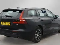 Usado Volvo V60 Momentum 163 HP (119 kW) 2022 Preto Carrinha