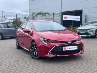 Used Toyota Corolla 180 HP (132 kW) 2020 Red Hatchback