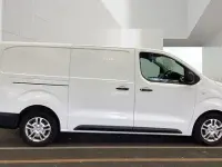 Used Vauxhall Vivaro 120 HP (88 kW) 2020 White MPV