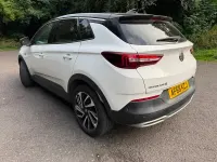Used Vauxhall Grandland X Elite 130 HP (95 kW) 2018 White SUV