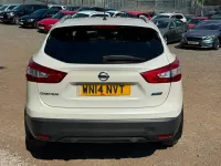 Used Nissan Qashqai Tekna 110 HP (80 kW) 2014 White SUV