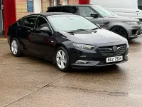 Used Vauxhall Insignia SRi 136 HP (100 kW) 2019 Blue Hatchback