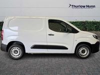 New Vauxhall Combo S 100 HP (73 kW) 2025 White MPV