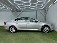 Gebraucht Skoda Superb SE 150 PS (110 kW) 2017 Silber Kleinwagen