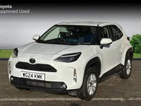 Used Toyota Yaris Hybrid 116 HP (85 kW) 2024 Pure white Estate