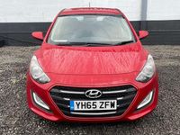 Used Hyundai i30 SE 2015 Red Hatchback