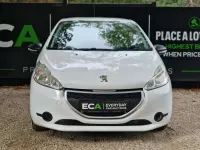 Used Peugeot 208 Access 68 HP (50 kW) 2014 White Hatchback