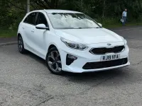 Used Kia Ceed 114 HP (83 kW) 2019 White Hatchback