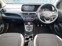 Used Hyundai i10 SE 67 HP (49 kW) 2022 Blue Hatchback