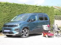 Used Peugeot Rifter Allure 131 HP (96 kW) 2024 Blue MPV