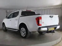 Used Nissan Navara Tekna 190 HP (139 kW) 2018 White Pickup