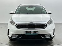 Used Kia Niro 141 HP (103 kW) 2018 White SUV