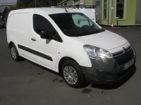 Used Citroën Berlingo 100 HP (73 kW) 2018 White MPV