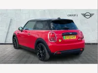 Begagnad Mini Cooper S Level 2 135 kW (184 HK) 2022 Röd Halvkombi