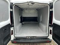 Used Vauxhall Vivaro Sportive 120 HP (88 kW) 2018 White MPV
