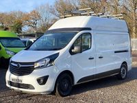 Used Vauxhall Vivaro S 125 HP (91 kW) 2019 White MPV