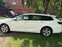 Used Vauxhall Insignia 170 HP (125 kW) 2017 White Estate