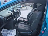 Second-hand Mazda 2 2012 Albastru Hatchback