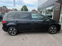 Used VW Touran SEL 150 HP (110 kW) 2023 Black MPV