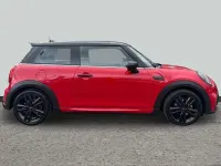 Usado Mini Cooper Hatch 136 HP (100 kW) 2023 Vermelho Citadino