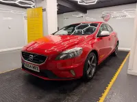 Usado Volvo V40 R-Design 115 HP (84 kW) 2015 Vermelho Citadino