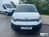 Used Citroën Berlingo 100 HP (73 kW) 2023 Icy white MPV