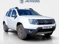 Used Dacia Duster Lauréate 110 HP (80 kW) 2017 White SUV