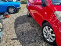Gebraucht Toyota Yaris 2011 Rot Kleinwagen