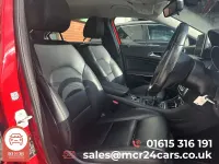 Used Mercedes A180 Executive 109 HP (80 kW) 2016 Red Hatchback