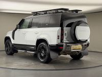 Used Land Rover Defender SE Dynamic 249 HP (183 kW) 2025 Estate